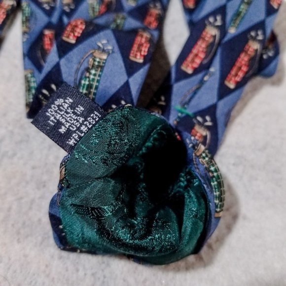 Tommy Hilfiger Italian Silk Golf Tie, Made in USA - Picture 7 of 8